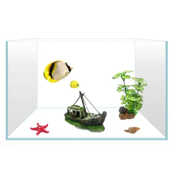 Bateau aquarium pour poisson
