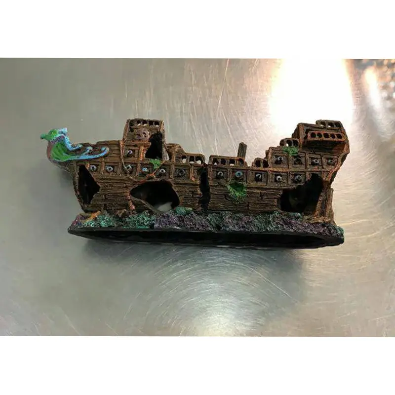 aquarium épave bateau pirate