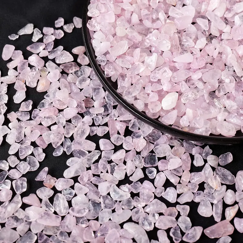 Gravier Quartz Rose naturel en bol noir, 5-8mm, pour aquarium